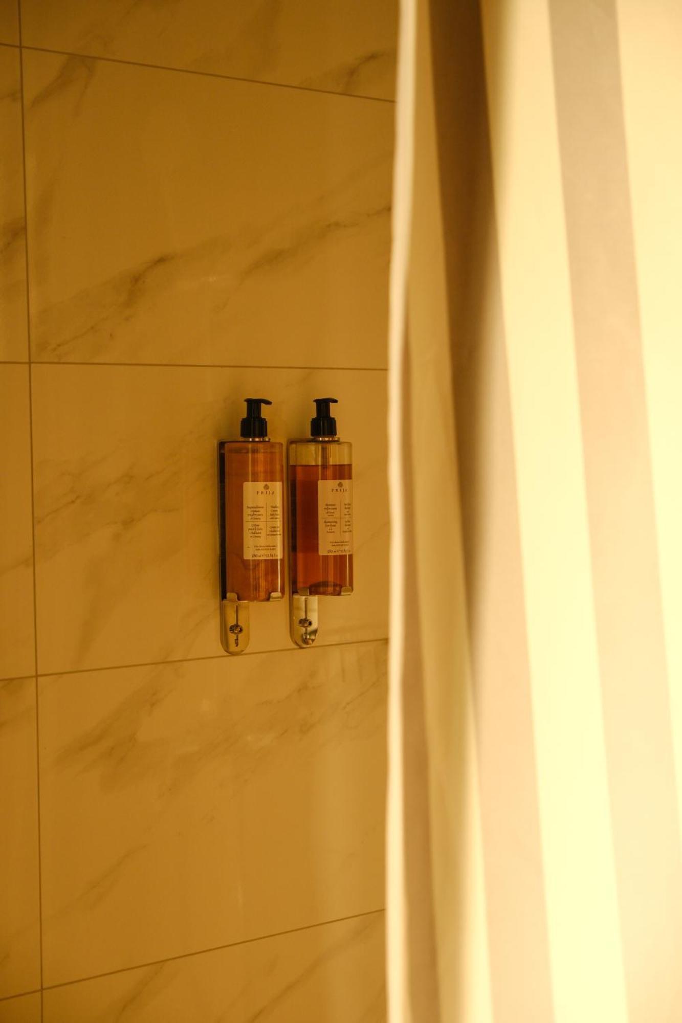 Hotel Margot Sololaki Tbilisi Zewnętrze zdjęcie